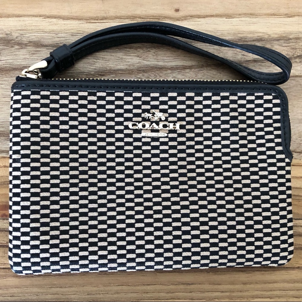 Coach wristlet Black and Tan